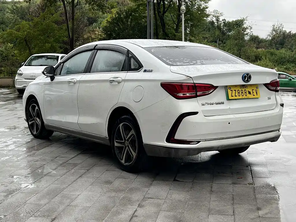 BAIC EU5 — миниатюра 5