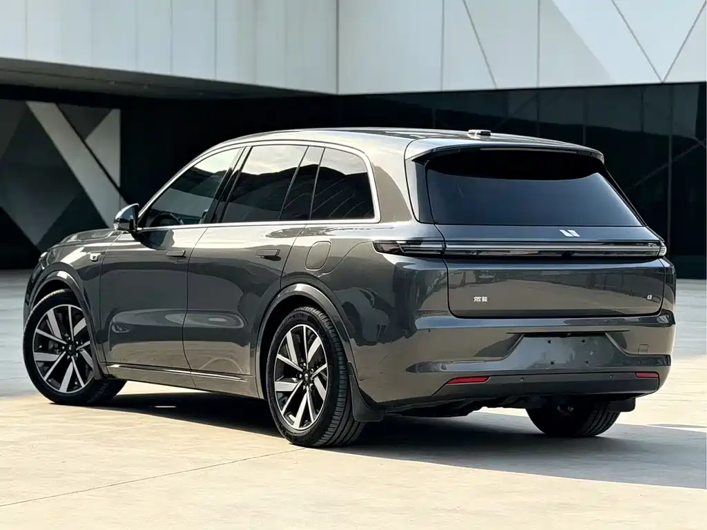 Li Auto Li L8 — миниатюра 2