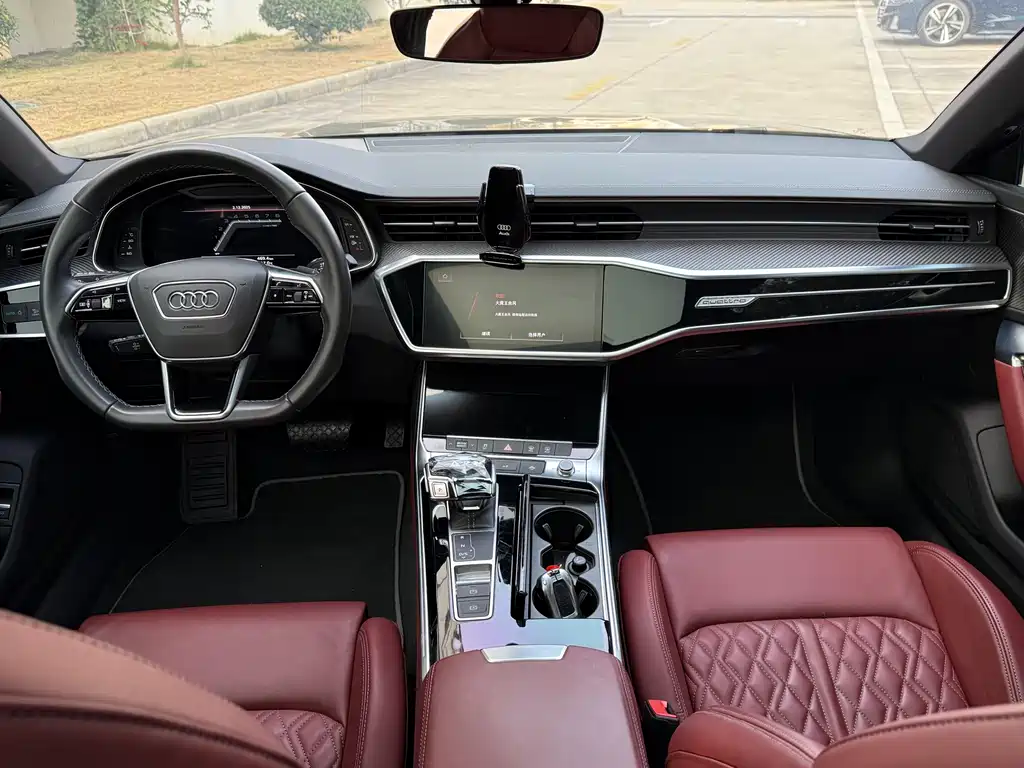 Audi A7L 2024 45 TFSI quattro