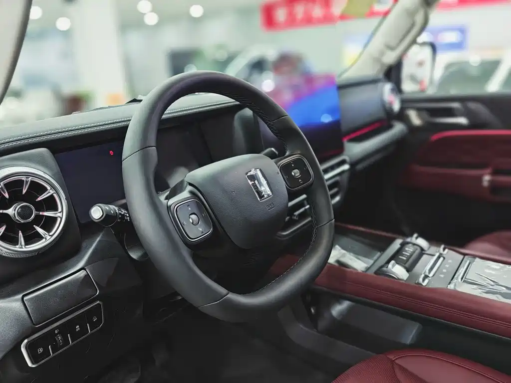 TANK TANK 300 NEW ENERGY