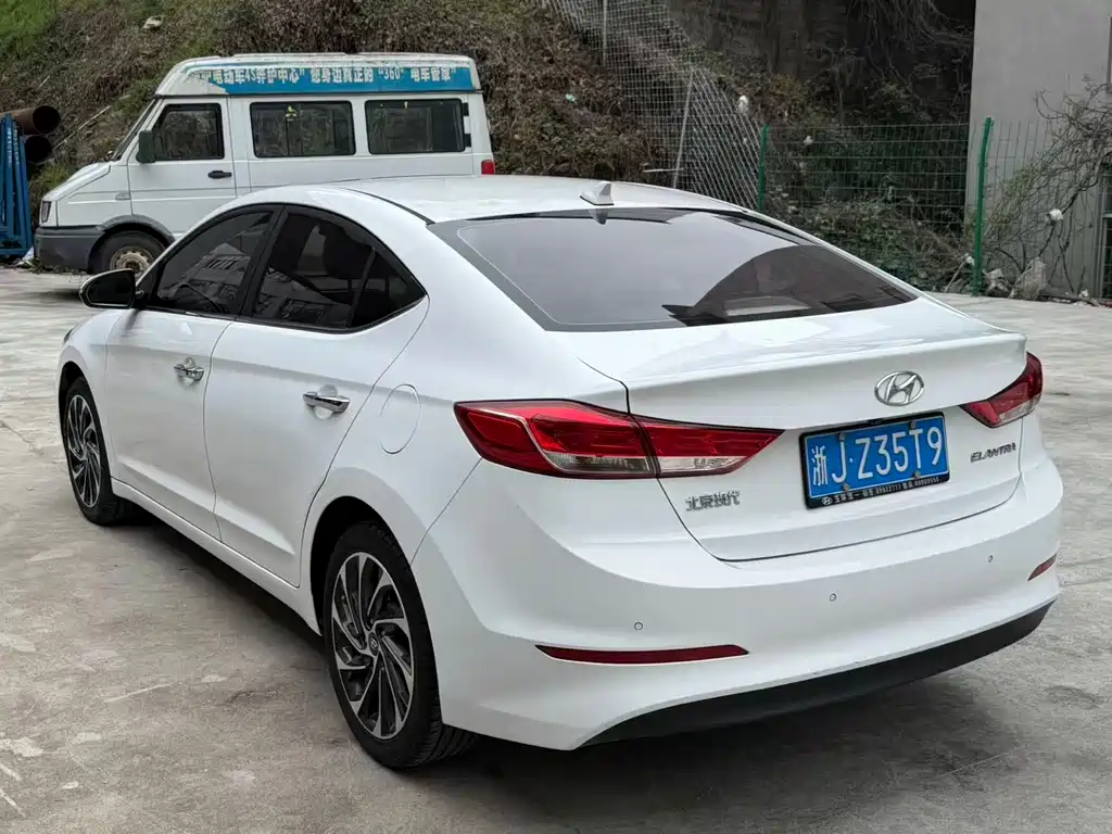 Hyundai Elantra 2019 1.5L CVT Elite