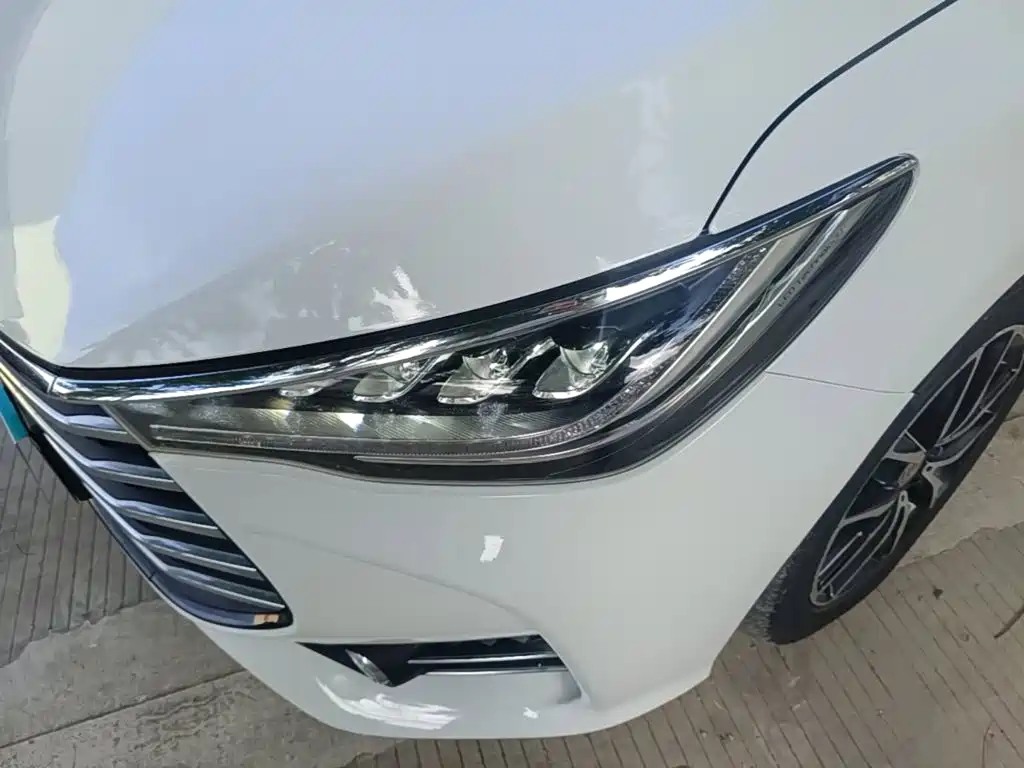 BYD MAX — миниатюра 24
