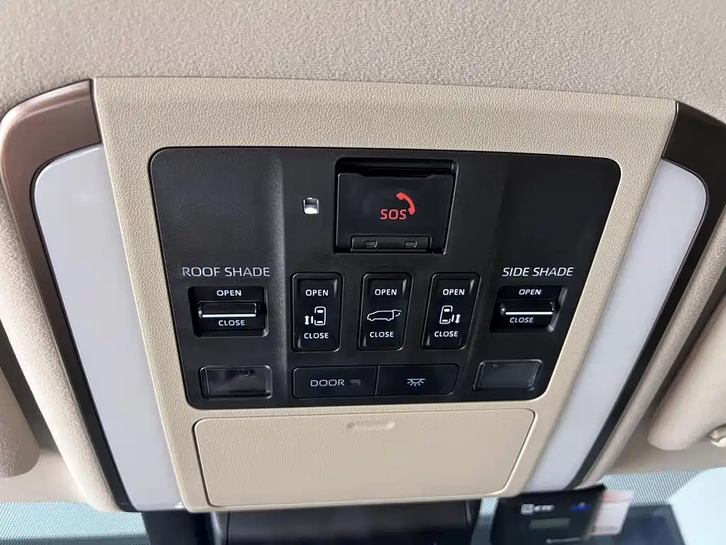 Toyota Alphard — миниатюра 22