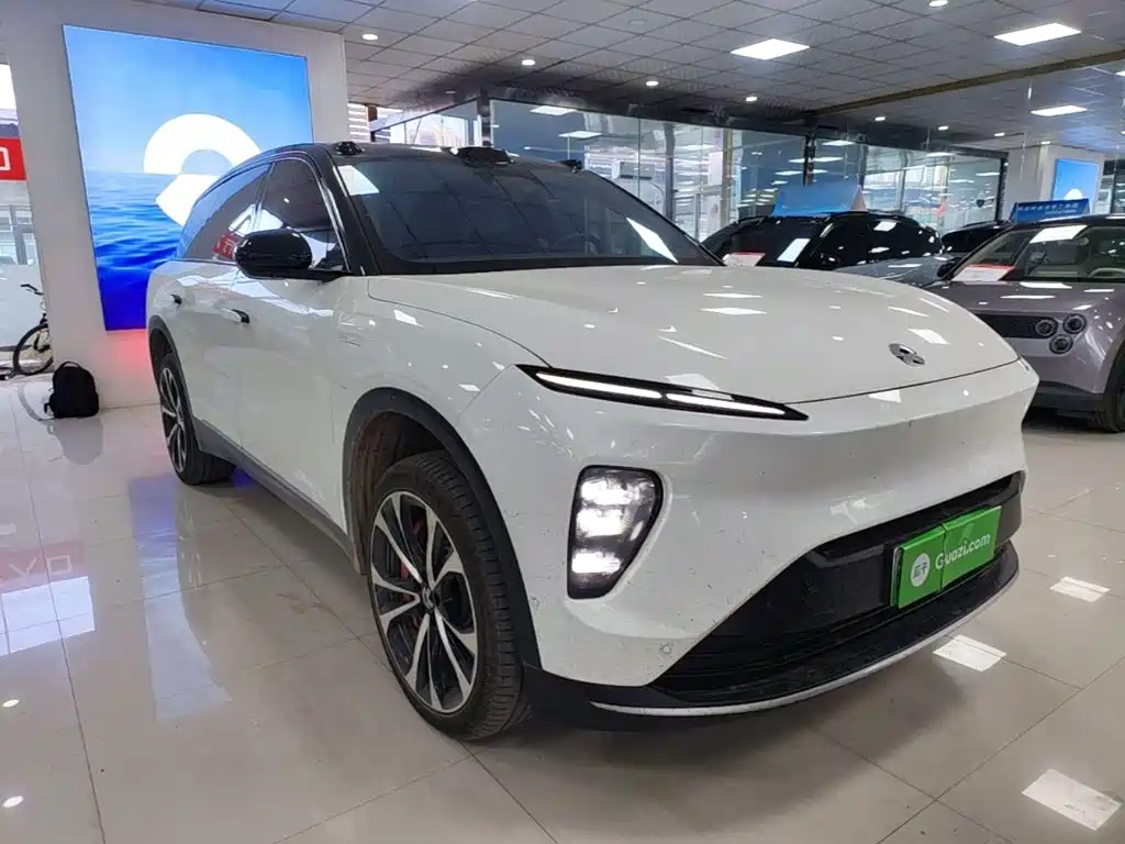 NIO ES8 2023 75kWh