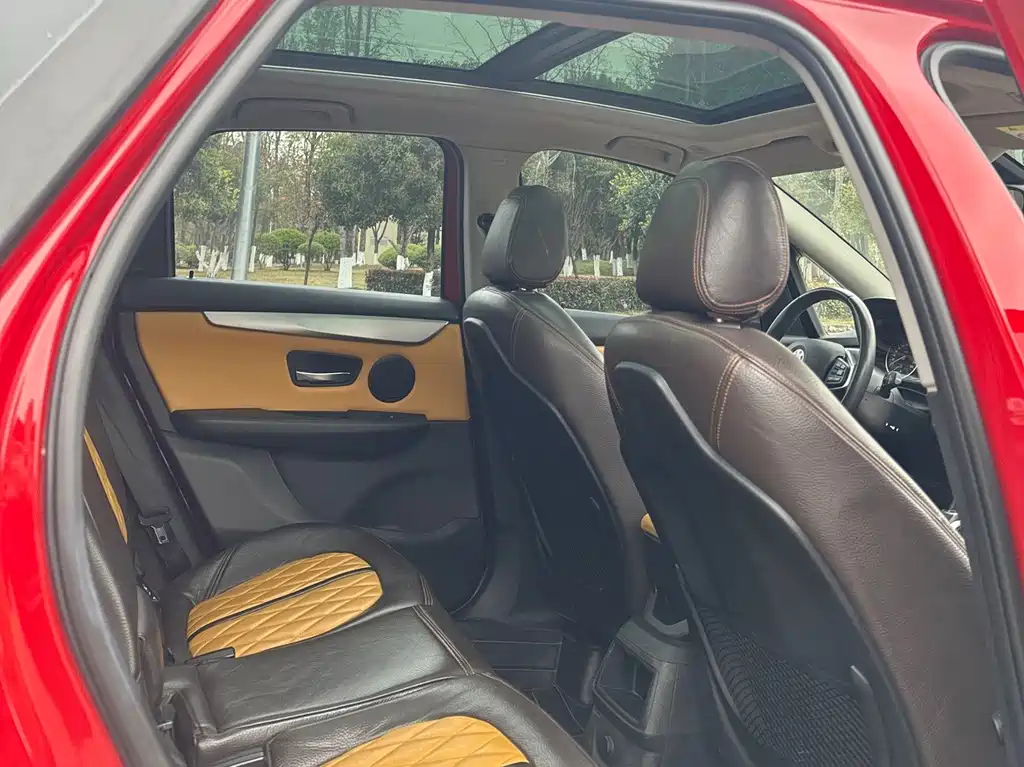 BMW 2 SERIES STATION WAGON