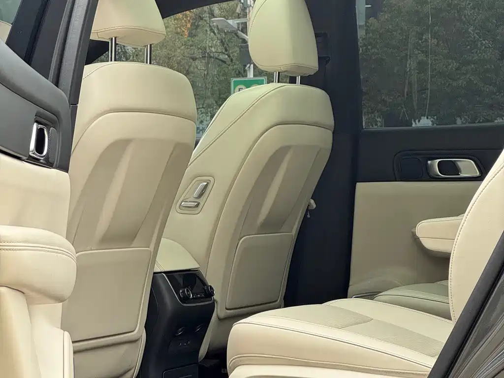 Li Auto Li ONE — миниатюра 8