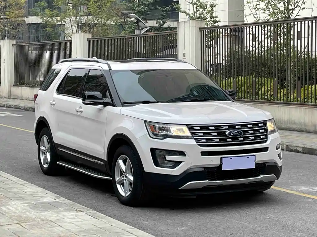 FORD EXPLORER