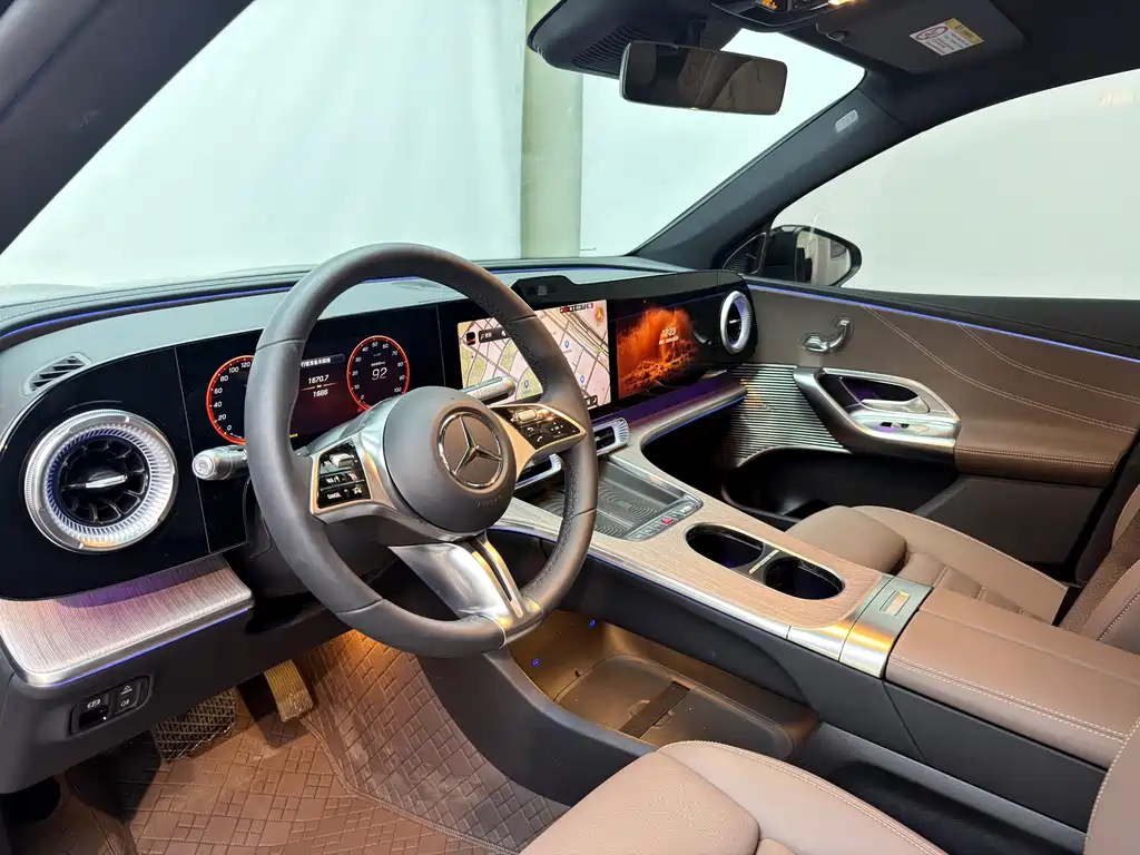 Mercedes-Benz GLC New Energy — миниатюра 13
