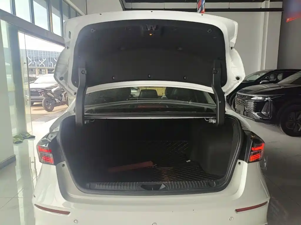 Chery Arrizo 5 GT — миниатюра 15