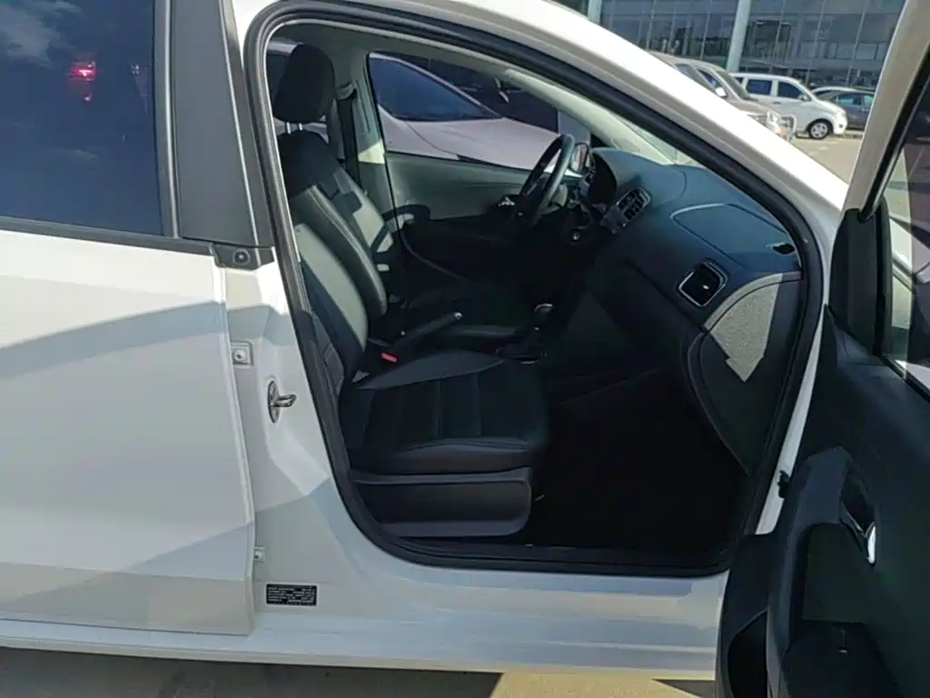 Volkswagen Polo — миниатюра 25