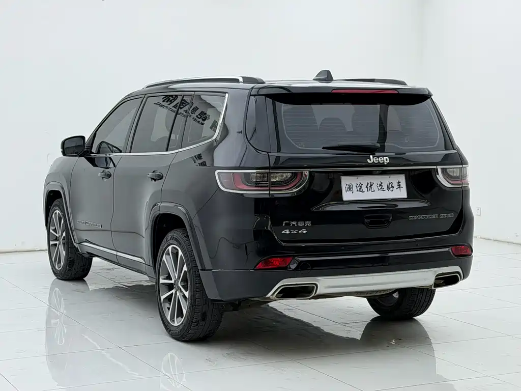 JEEP GRAND COMMANDER