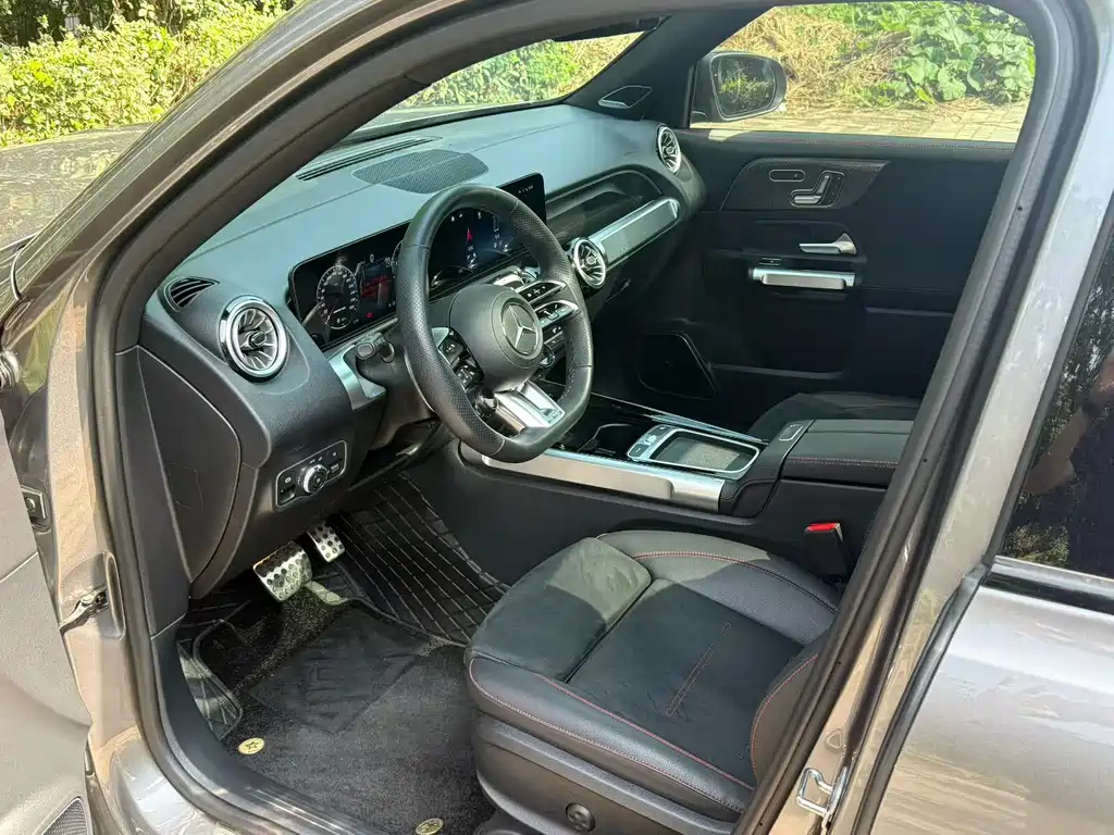 Mercedes-Benz GLB AMG — миниатюра 5