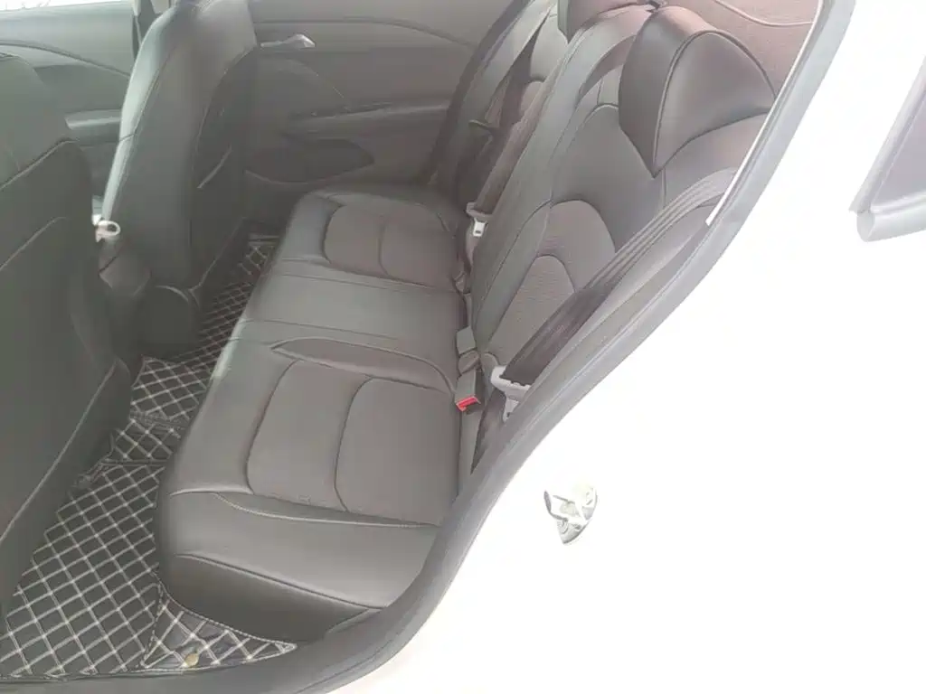 Chevrolet Cavalier — миниатюра 17