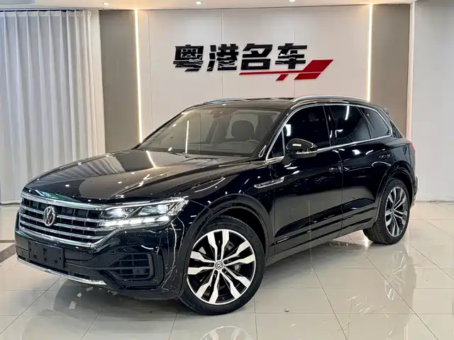 VOLKSWAGEN TOUAREG
