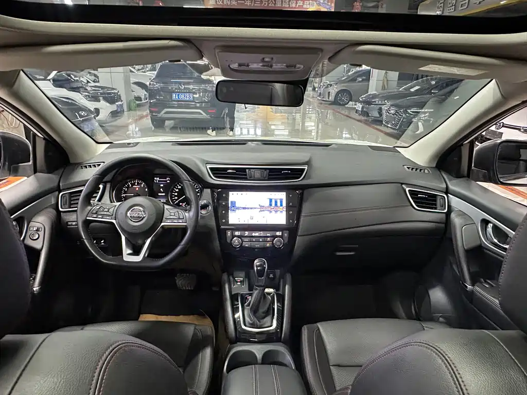 Nissan Qashqai — миниатюра 7