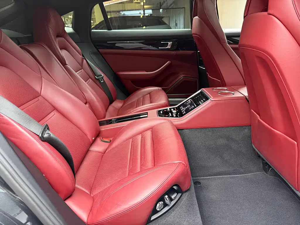 Porsche Panamera — миниатюра 5