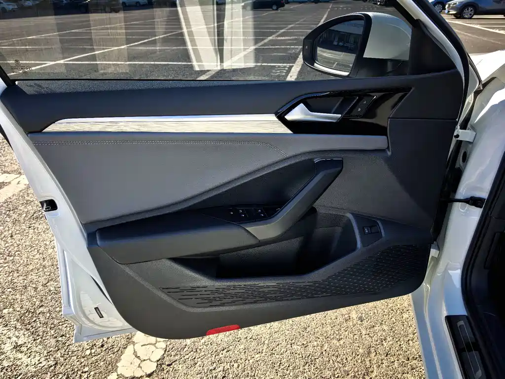 Volkswagen Sagitar — миниатюра 9