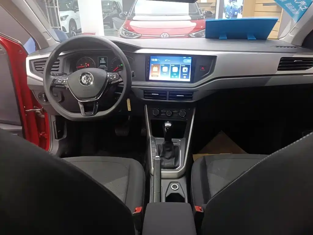 Volkswagen Polo — миниатюра 14