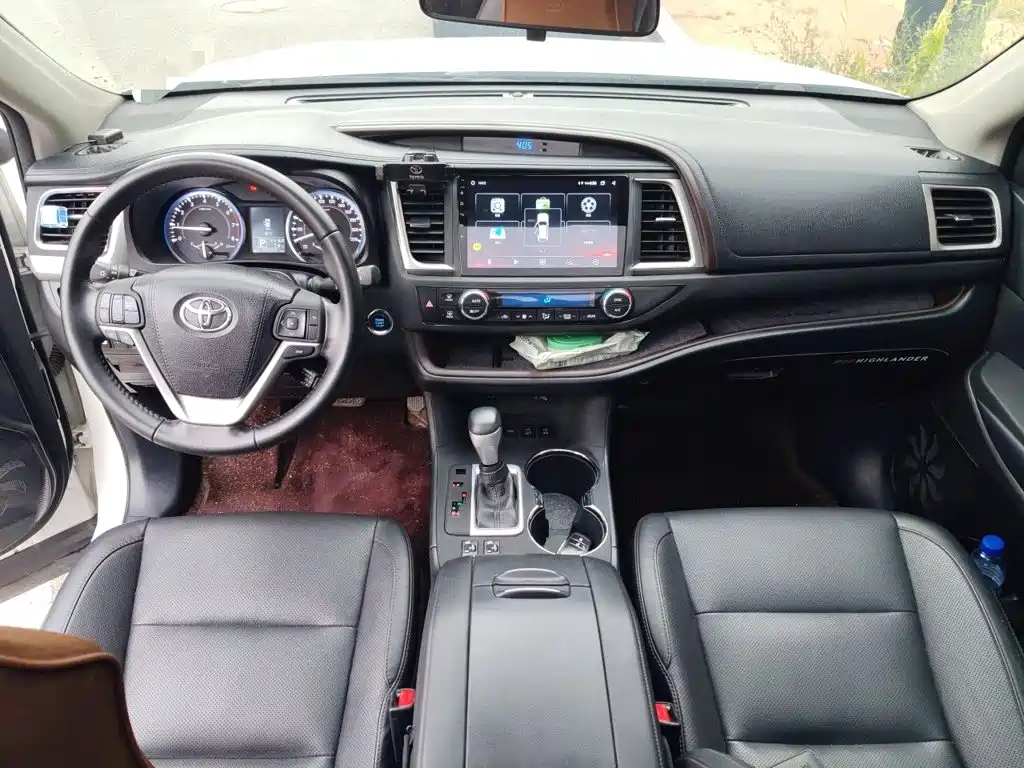 Toyota Highlander — миниатюра 10