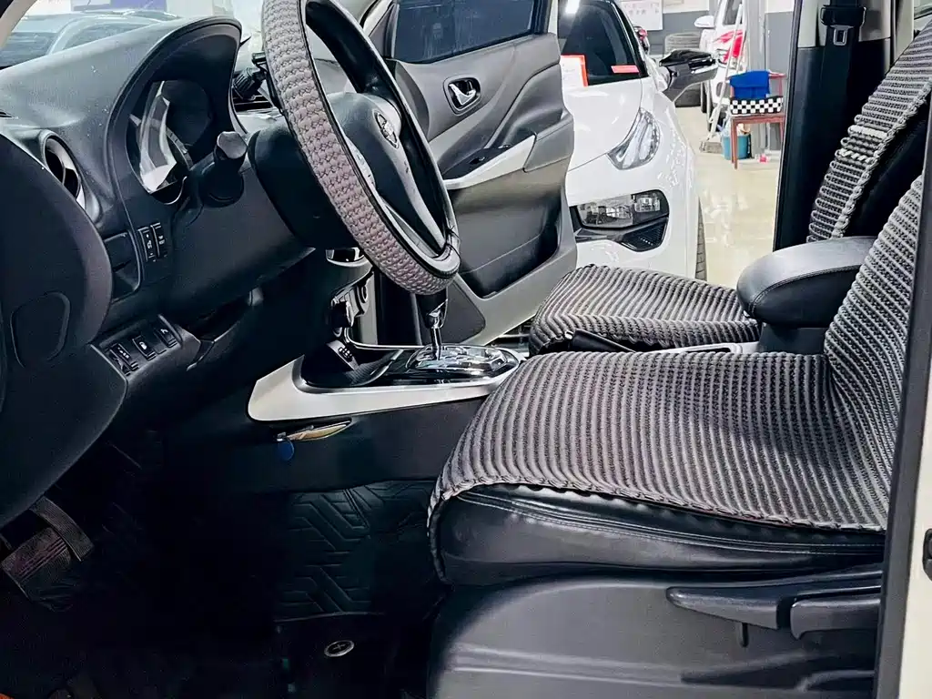 Nissan Terra — миниатюра 4
