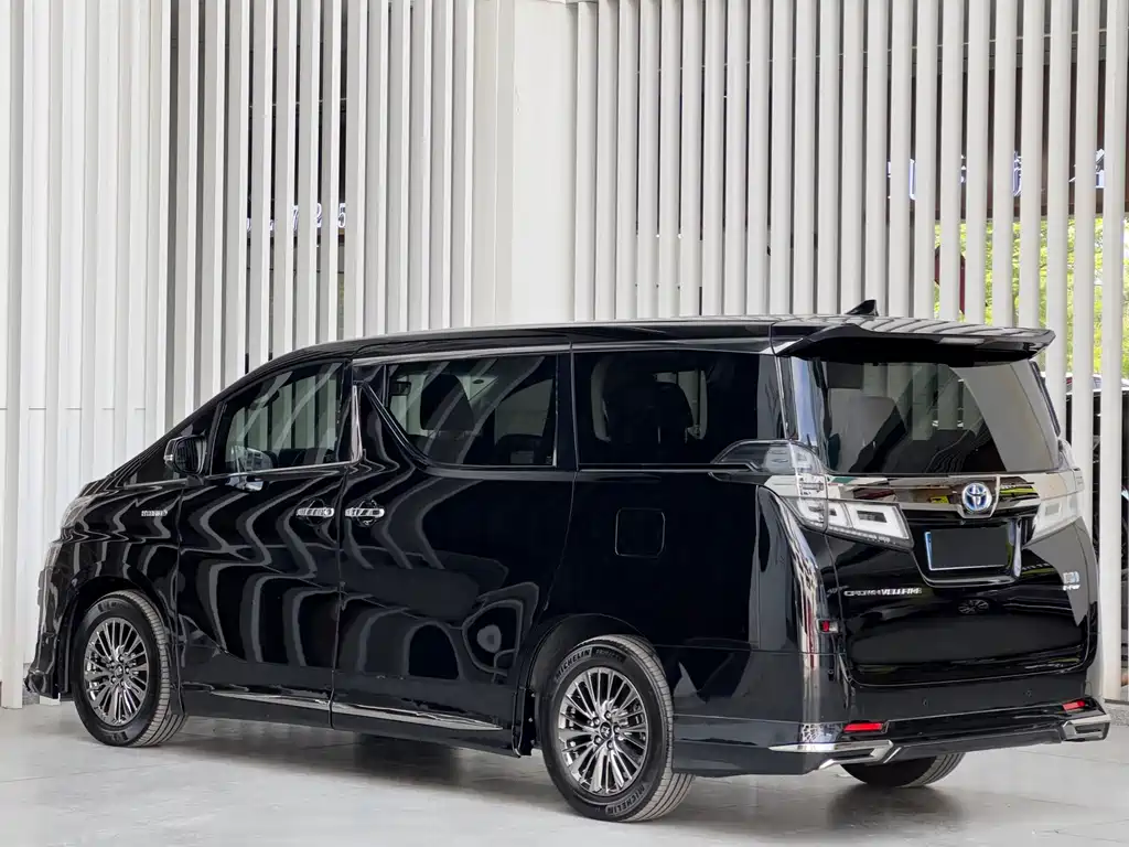 Toyota Vellfire 2021 2.5L HV Luxury