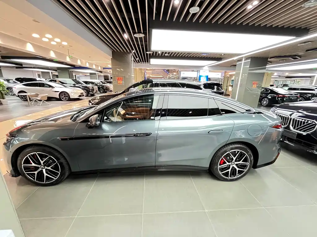 BYD Хань Ли — миниатюра 4