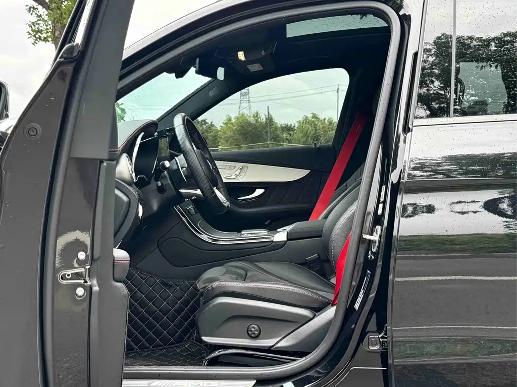 Mercedes-Benz GLC AMG — миниатюра 8