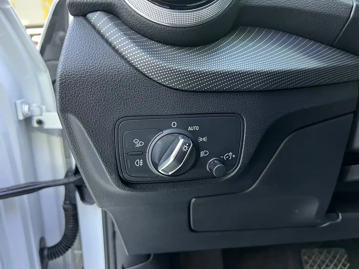 Audi Q2L id 4515303 из Китая 24