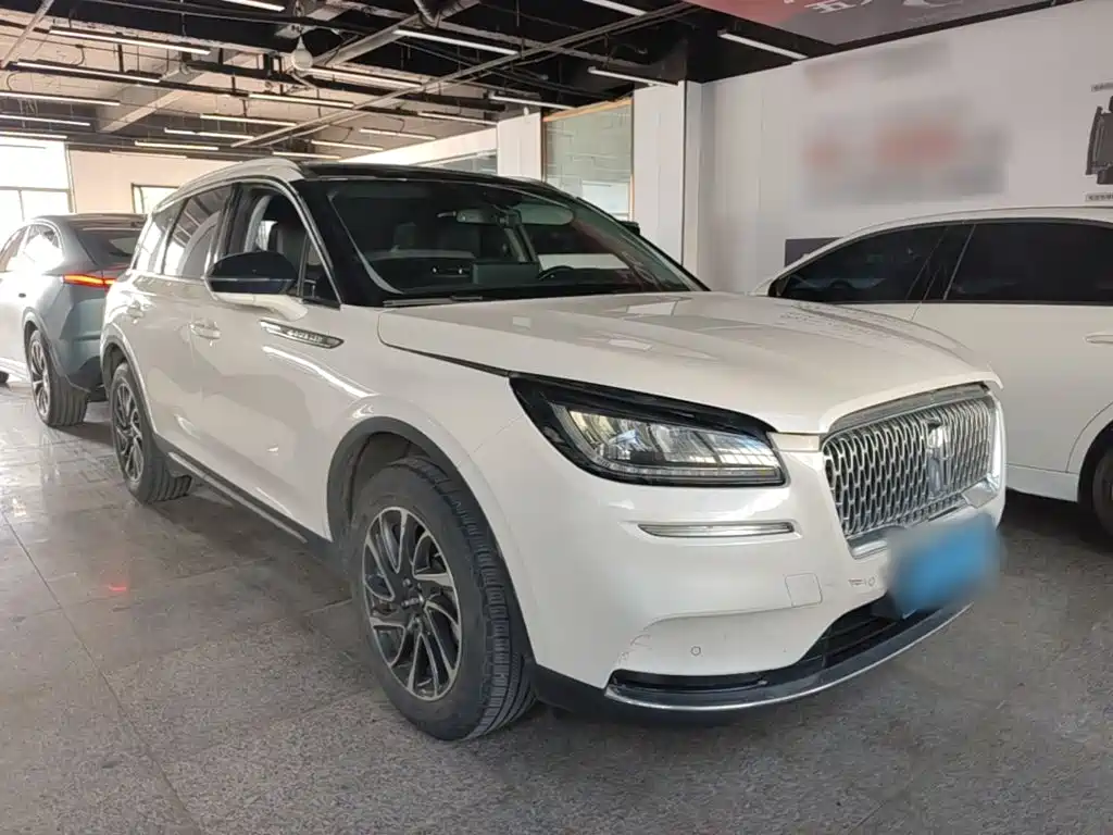 Lincoln Corsair — миниатюра 4