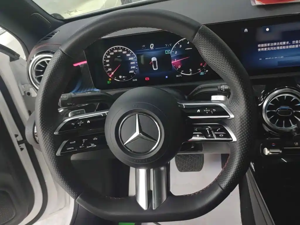 Mercedes-Benz A-Class — миниатюра 11