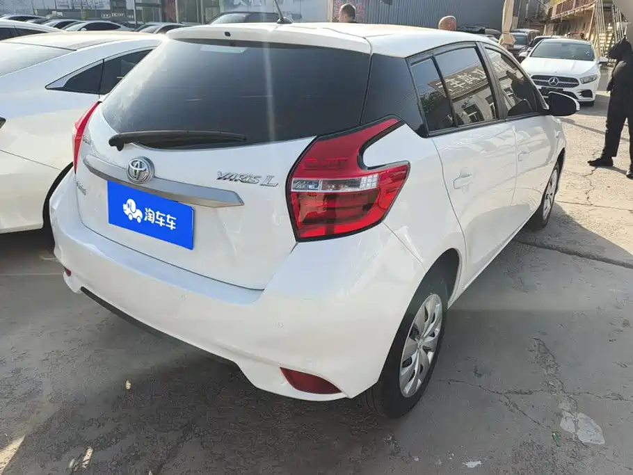 Toyota Yaris L — миниатюра 3