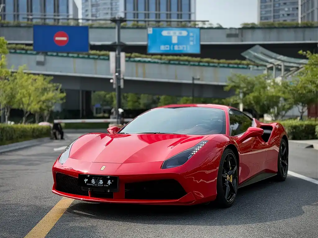 Ferrari 488 2019