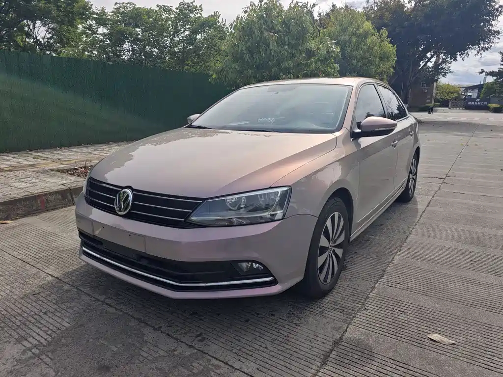 Volkswagen Sagitar 2017