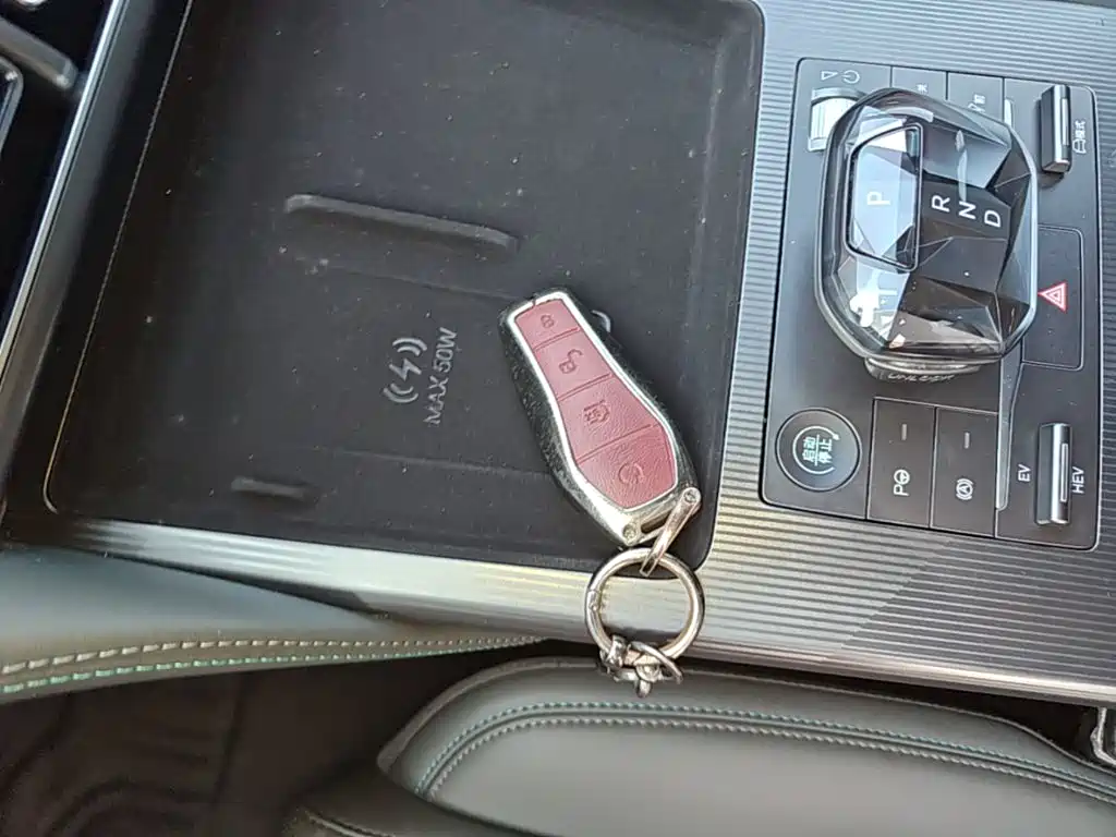 BYD L DM-i — миниатюра 9
