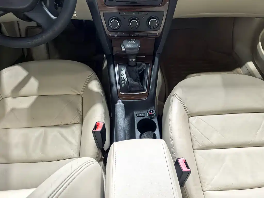 Skoda Octavia — миниатюра 14
