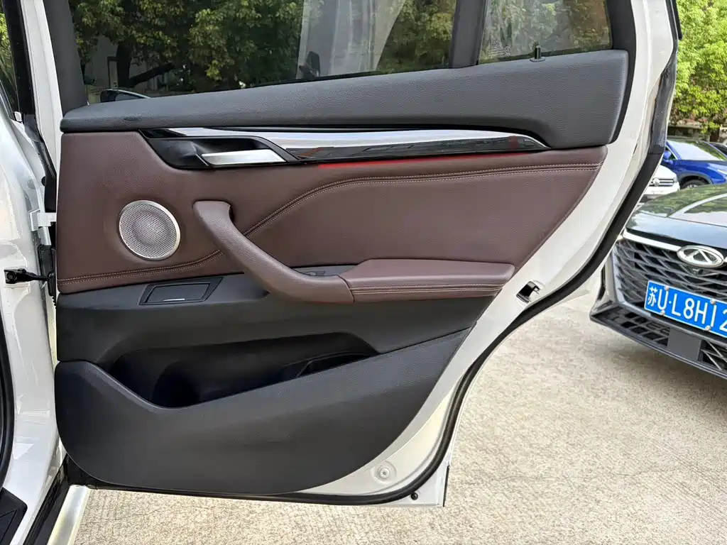 BMW X1 — миниатюра 17