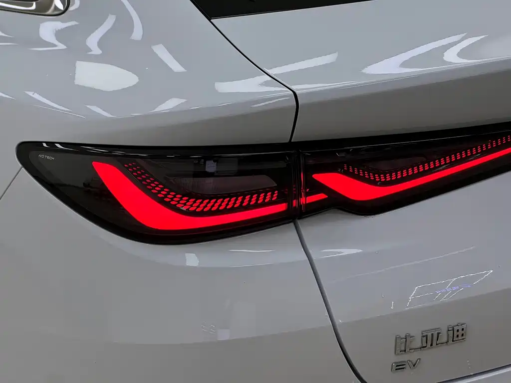 BYD Seal 06 — миниатюра 9