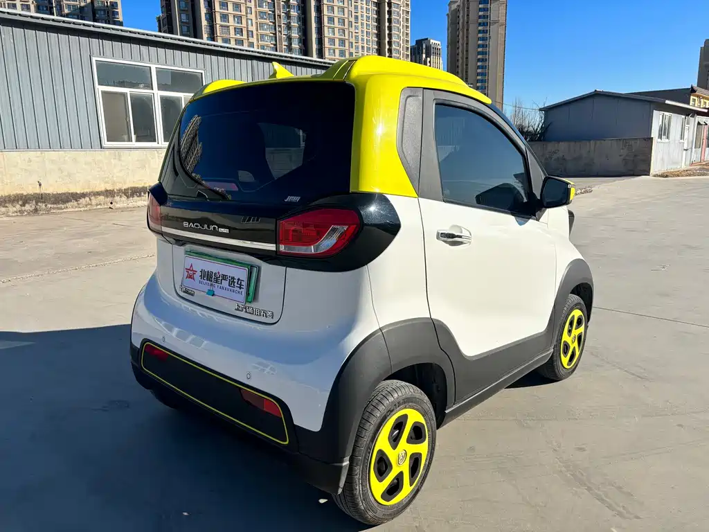 BAOJUN E100