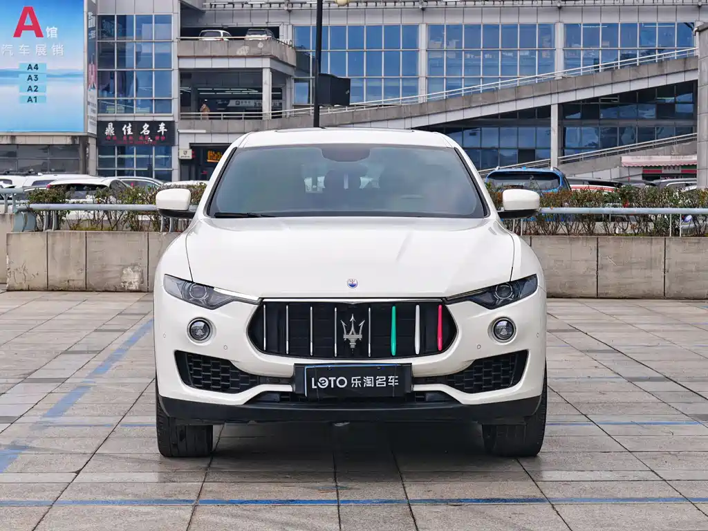 MASERATI LEVANTE