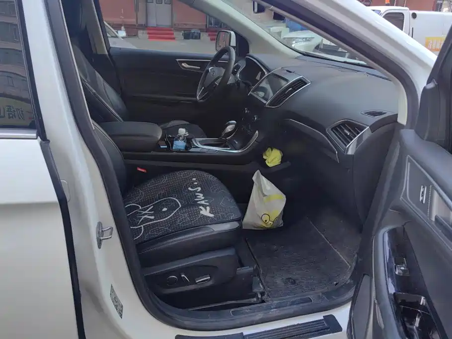Ford Edge — миниатюра 8