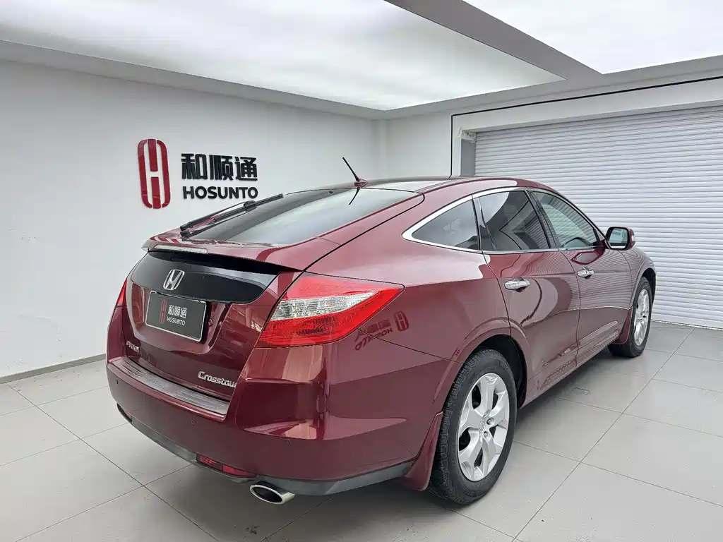 Honda Crosstour 2.4L Premium Edition, фото 7