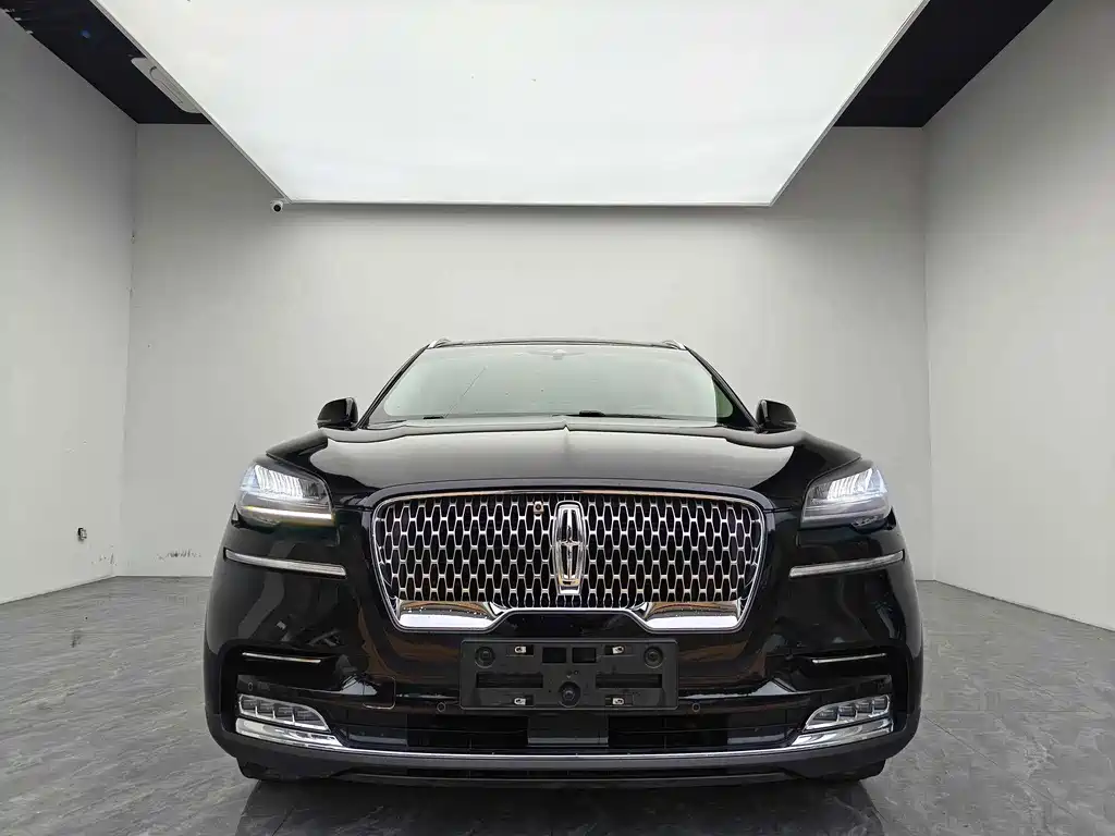Lincoln Aviator — миниатюра 2