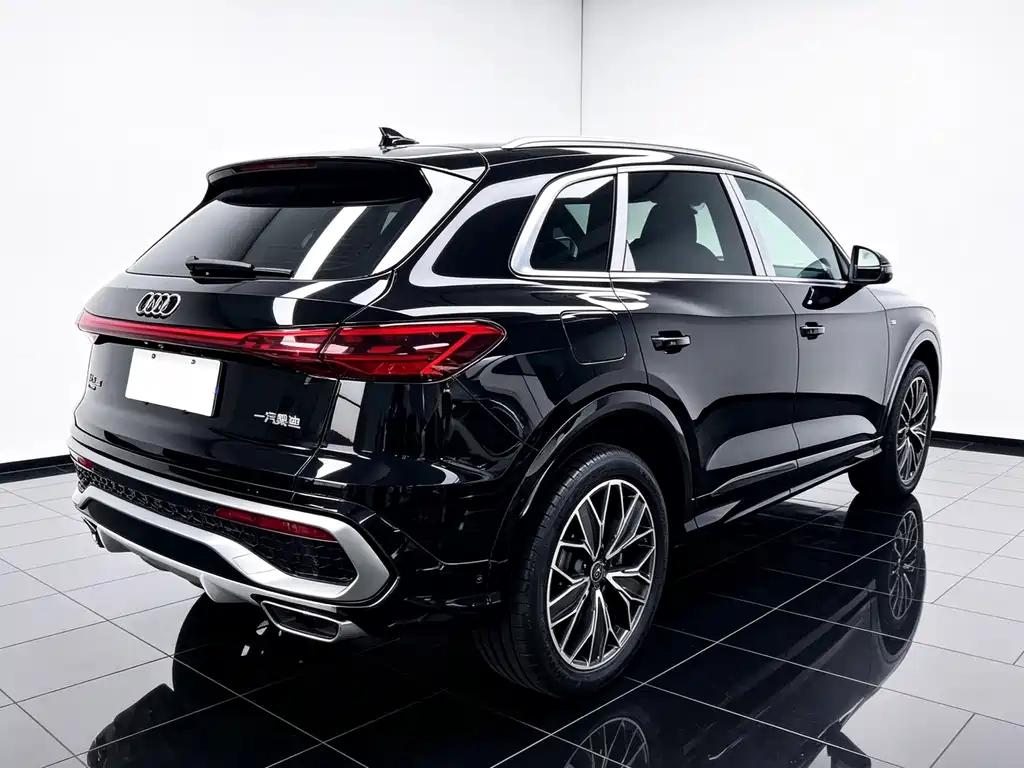 Audi Q5L — миниатюра 4