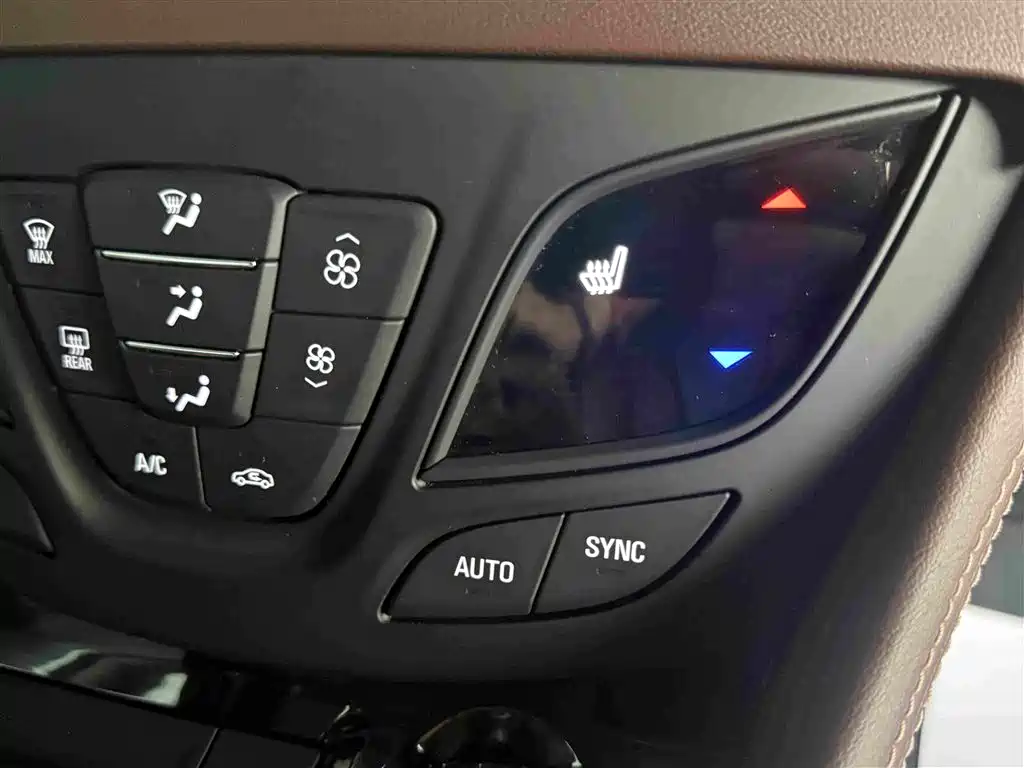 Buick Envision Plus — миниатюра 24