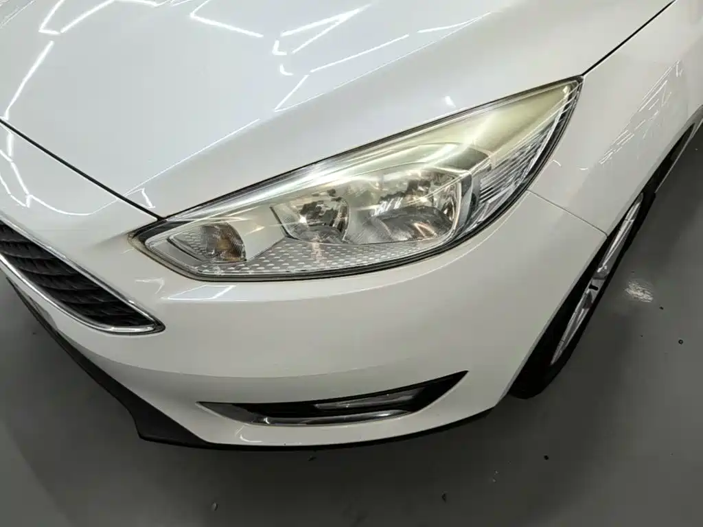 Ford Focus — миниатюра 24