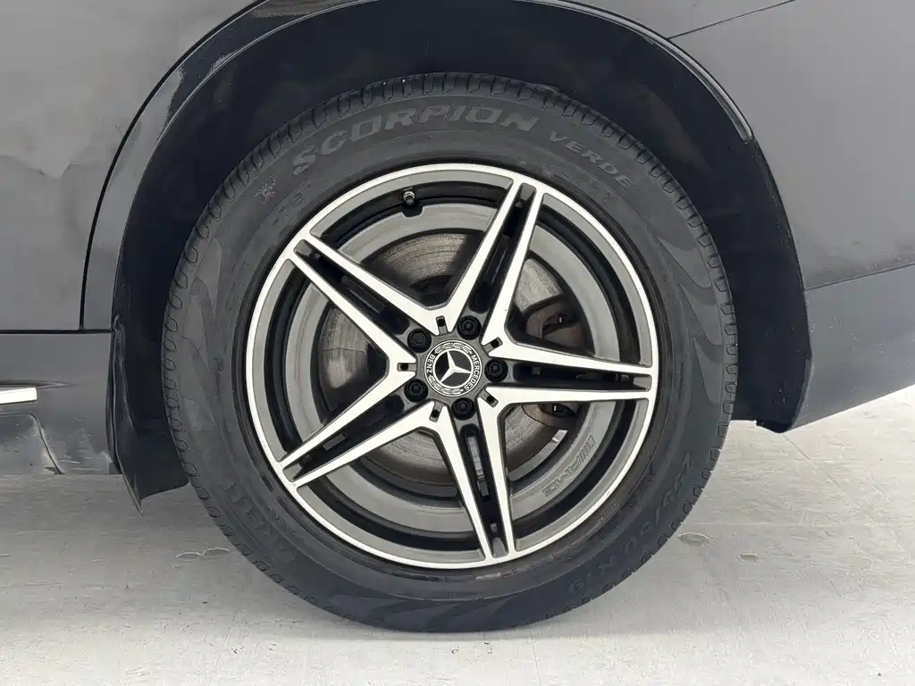 Mercedes-Benz EQC — миниатюра 8