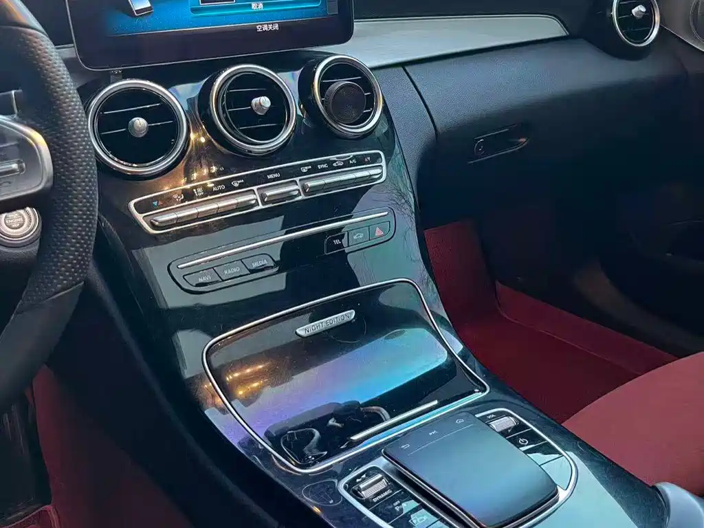 MERCEDES-BENZ C CLASS