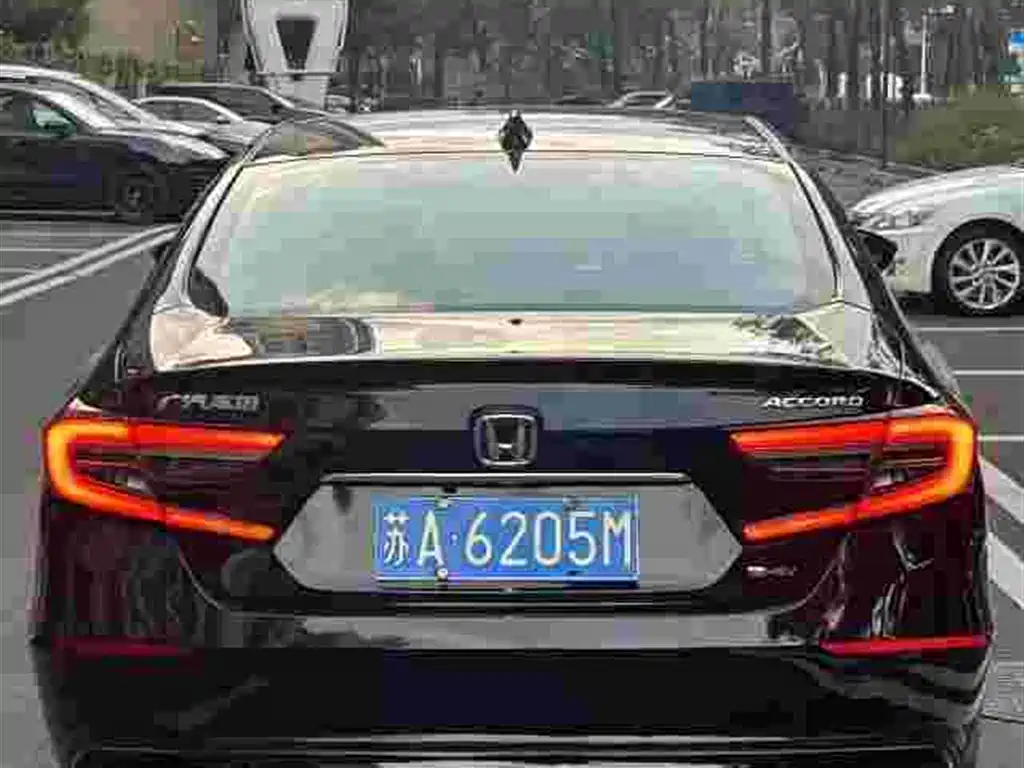 Honda Accord — миниатюра 5