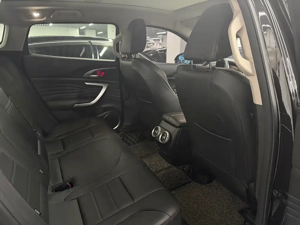 WEI PAI WEI BRAND VV7