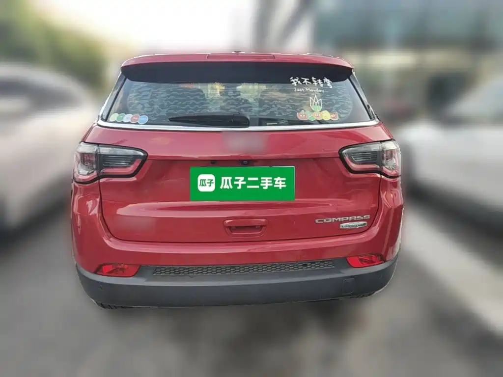Jeep Compass — миниатюра 8